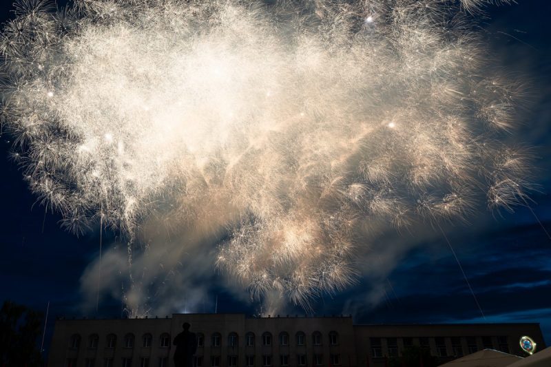 Фейерверк на День Победы в Гродно подорожал на треть. Вот сколько он стоит Фейерверк в Гродно