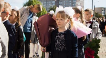 В школах Гродно прошли праздничные линейки (ФОТО)