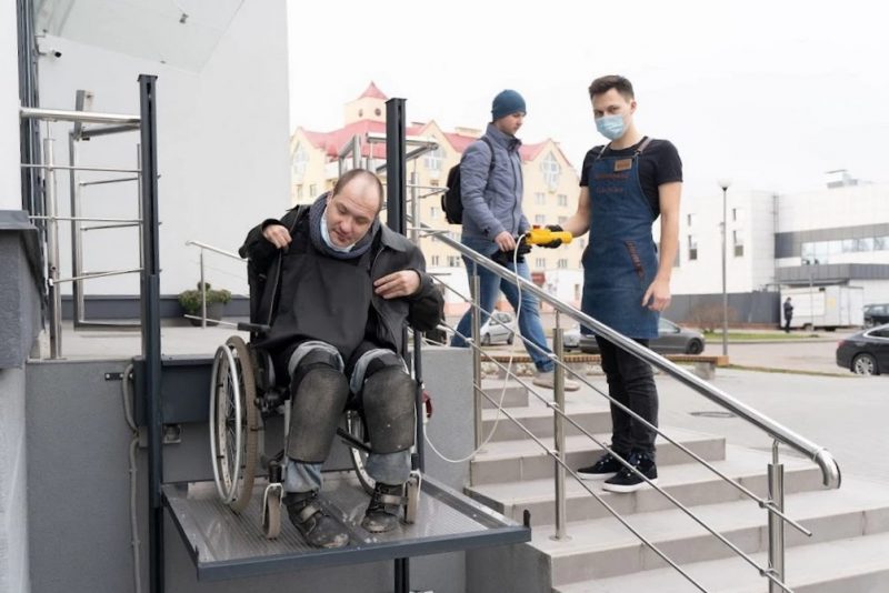 Горад з абмежаванымі магчымасцямі. Слухайце ў падкасце, як зрабіць гарады дасяжнымі для розных груп насельніцтва безбарьерная среда