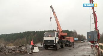Ремонт Нового моста в два раза сложнее Румлевского. Уже демонтировали часть перил, на очереди тротуары
