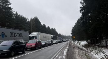 «Привалка сегодня полный атас!» Что с очередями на границе в предрождественское время