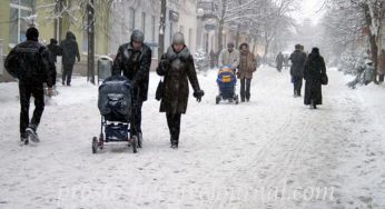 Реконструкция стадиона, губернатор на лыжах, осужденный милиционер. Чем жил Гродно 20 лет назад
