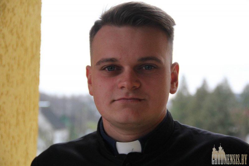 Ксендза из Новогрудка забирают в армию. Раньше священникам давали отсрочки (обновлено) Дмитрий Малец