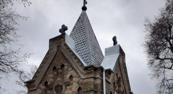 Старинную часовню на воинском кладбище в Гродно продолжают ремонтировать. Вот как она выглядит сейчас