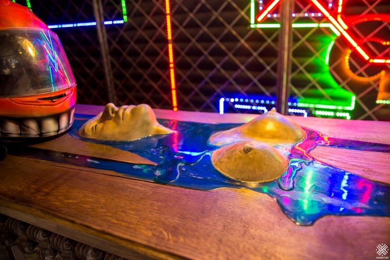 Бондарева хочет закрыть усадьбу "Литовка": она нашла там порнографию, растление и искажение Библии Усадьба "Литовка". Фото: hawat.by