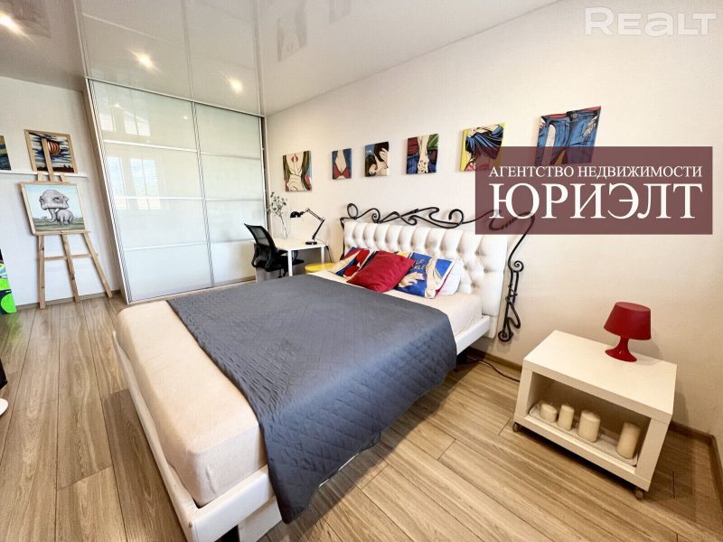 Спальня в квартире на Кремко