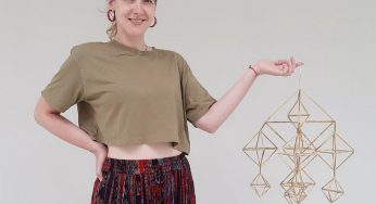 «Паучка в каждый дом». Анна из Гродно учит делать соломенных пауков — потому что она белоруска