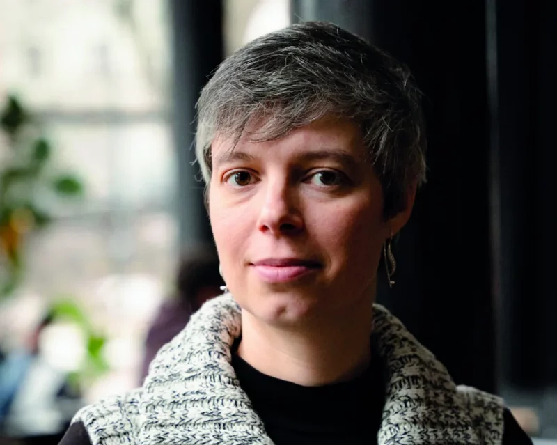 Книга о времени, которое лучше бы нас миновало: «Час пустазелля» Анны Янкуты — в заключительном выпуске подкаста «Гаворыць Гродна» Пісьменніца Ганна Янкута