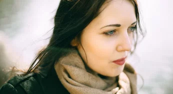 Гродненские сандали, разливное вино и лето в деревне: в поисках осколков хрусталя в книге Дарьи Трайден «Крыштальная ноч»