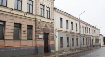 В центре Гродно продают бывшую посменную школу — зданию больше 100 лет