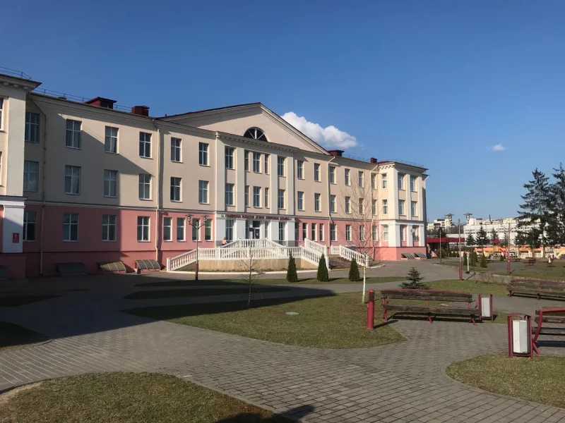 Новый корпус и душевые в палатах. Детскую больницу в Гродно ждут перемены Детская областная больница на Островского