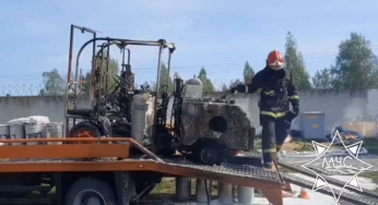 В Слониме загорелся разметочный автомобиль дорожников — рабочий погиб