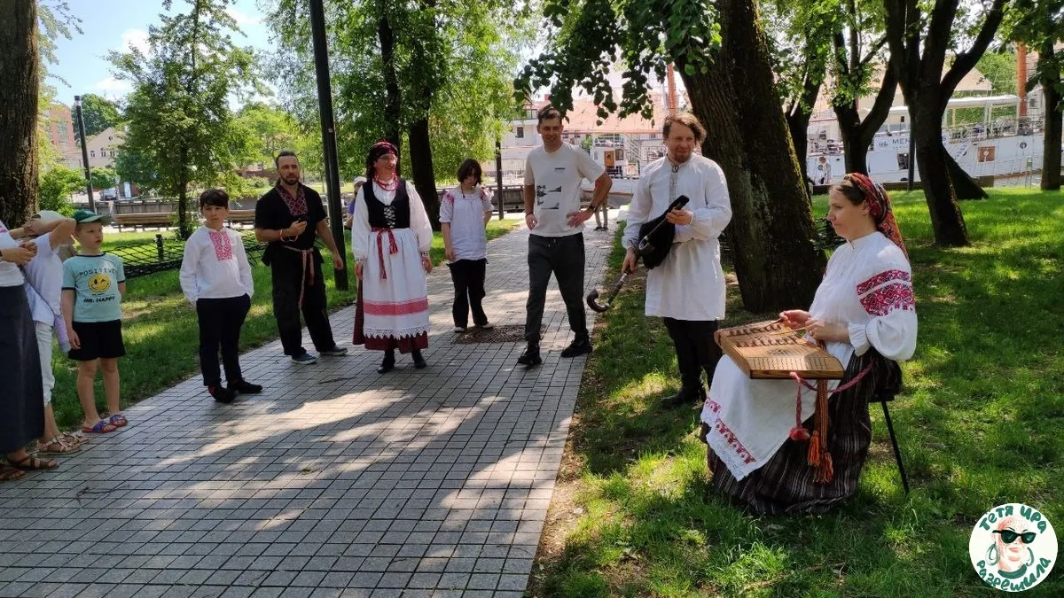 Майстар-клас па бытавых беларускіх народных танцах пад цымбалы і дуду