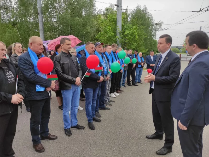 У Гродна прывезлі новыя тралейбусы - урачыстая імпрэза ў аўтапарку