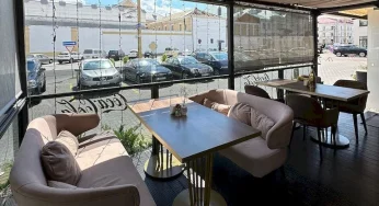 В центре Гродно продаются два популярных кафе. Одно – с видом на тюрьму