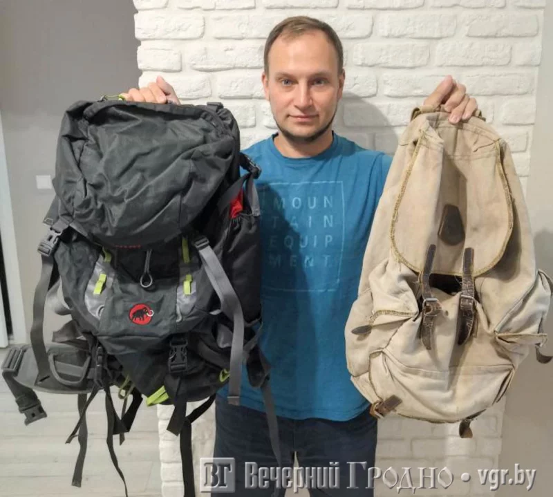 Гродненец хочет открыть музей спортивного туризма. Что будет в экспозиции? Кирилл Мишин демонстрирует свою коллекцию. Фото: "Вечерний Гродно"