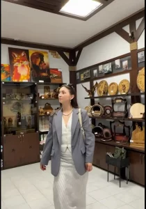 "А будет контент с детками-рабами?" Гродненская блогерка прорекламировала магазин ДИН с товарами от заключенных - подписчики возмутились Леночка Лукашик и магазин еДИН в Гродно