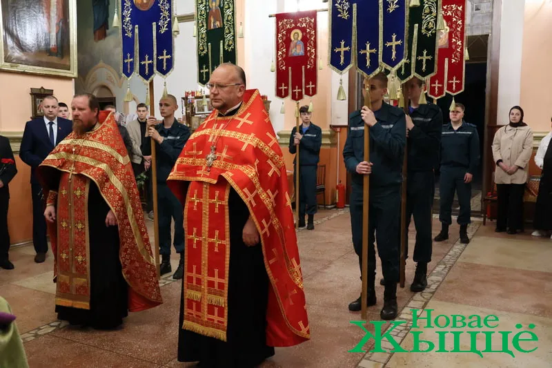 Малебен і хрэсны ход у Навагрудку