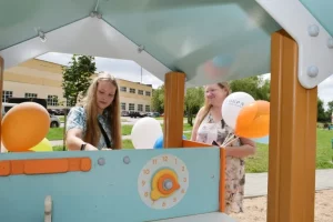 В Гродно открыли новую инклюзивную площадку. Гродненцы советуют, где еще нужны игровые зоны В Гродно открыли новую инклюзивную площадку. Гродненцы советуют, где еще нужны игровые зоны