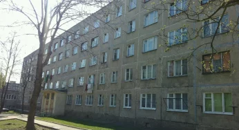 Гродненец пожаловался в TikTok на тараканов и затопленный подвал в общежитии. Власти ответили: виноваты жильцы