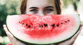 Сфоткаться со скирдами, походить босиком и еще 12 дел, которые нужно сделать до конца лета