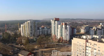 “Угадайте, что? Отписки”. Жители Фолюша ходят через овраг из-за стройки – местные власти не реагируют 