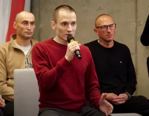 «Взрослые мужчины среди ночи звали маму». Бывший политзаключенный Николай Дедок - о гродненской тюрьме «Взрослые мужчины среди ночи звали маму». Бывший политзаключенный Николай Дедок - о гродненской тюрьме