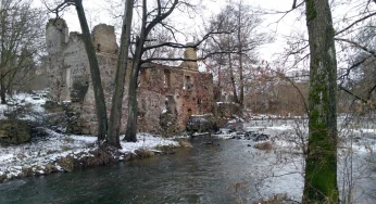 Руины на Лососянке: история мельницы на границе государств, которая стал популярной фотозонай в Гродно