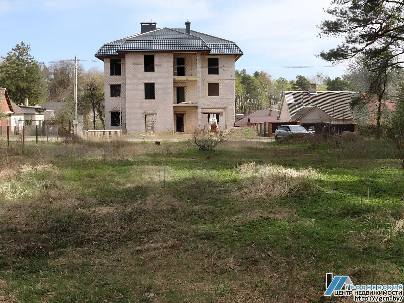 Почти в лесопарке Пышки рядом с Тропой здоровья хотят построить таунхаусы Улица Фестивальная - участок, который выставили на аукцион