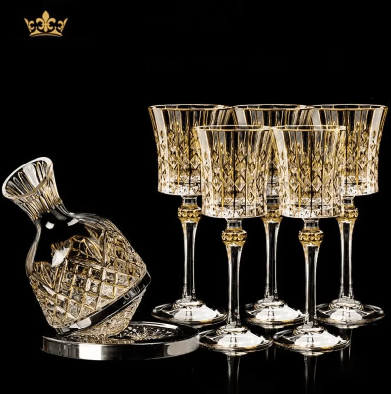 Стеклозавод «Неман» продает хрустальный набор за почти 4 тыс. руб. — белорусы удивлены