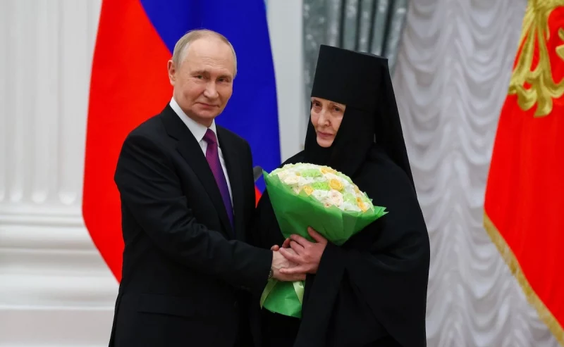 Игуменья Гавриила из Гродно получила награду от Путина