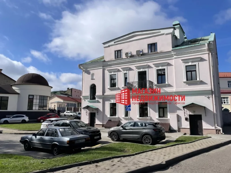 В Гродно продают историческое здание в центре города вместе с арендаторами