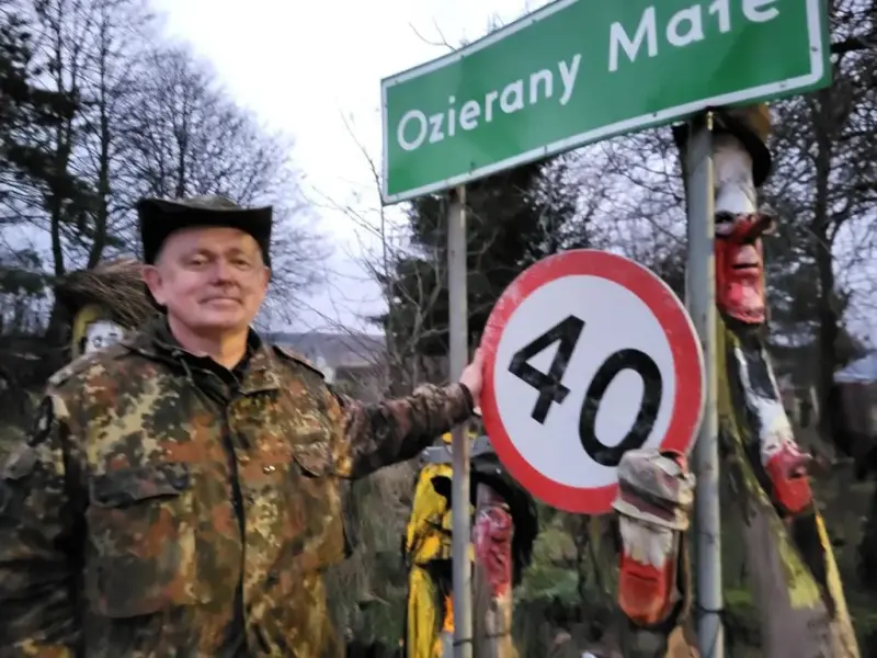 Гродзенскі музыка пераехаў у прымежную польскую вёску, якая вымірае, каб запісаць альбом