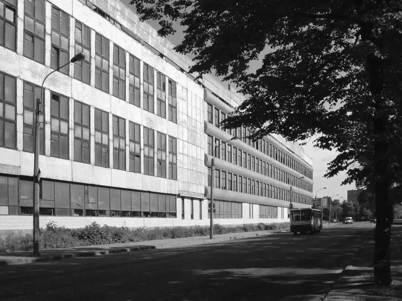 "Вельмі вясёленькая" рэканструкцыя ад Сямашкі. Чаму ў Гродне гадамі не могуць вырашыць, што рабіць з Домам быту