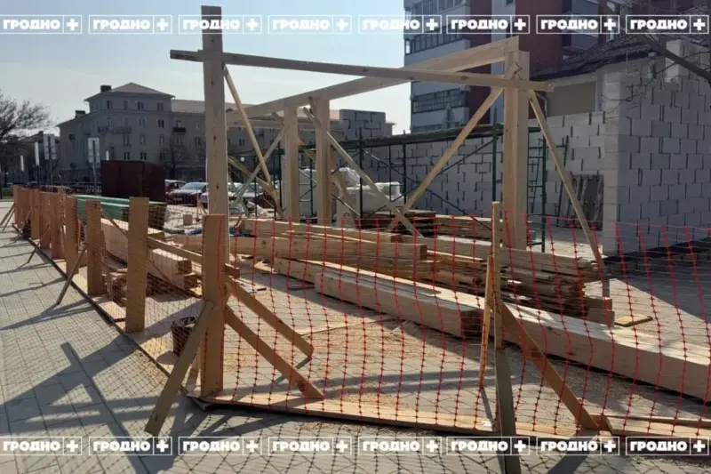 У Гродне з'явіцца яшчэ адна кавярня. Гараджане незадаволеныя - яна закрые выгляд з іншай установы