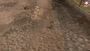 Обнаруженную у Нового замка в Гродно брусчатку частично демонтируют 