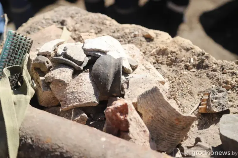 «Выпадковая знаходка. У Гродне каля Новага замка адкапалі «двайніка» Каложскай царквы?»