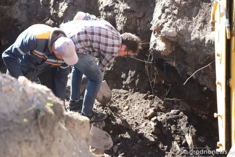 «Выпадковая знаходка. У Гродне каля Новага замка адкапалі «двайніка» Каложскай царквы?»