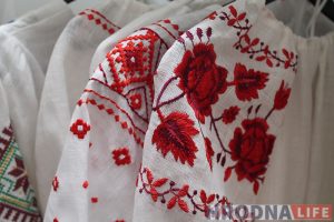 “Беларусы хочуць быць беларусамі”. Вышыванку ў Гродне можна набыць у “Хаце мастака” “Беларусы хочуць быць беларусамі”. Вышыванку ў Гродне можна набыць у “Хаце мастака”