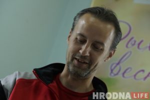 Ваўкі і калабкі Юрыя Азукі. Гродзенскі мастак-аэрограф расказаў аб сваёй творчасці Ваўкі і калабкі Юрыя Азукі. Гродзенскі мастак-аэрограф расказаў аб сваёй творчасці