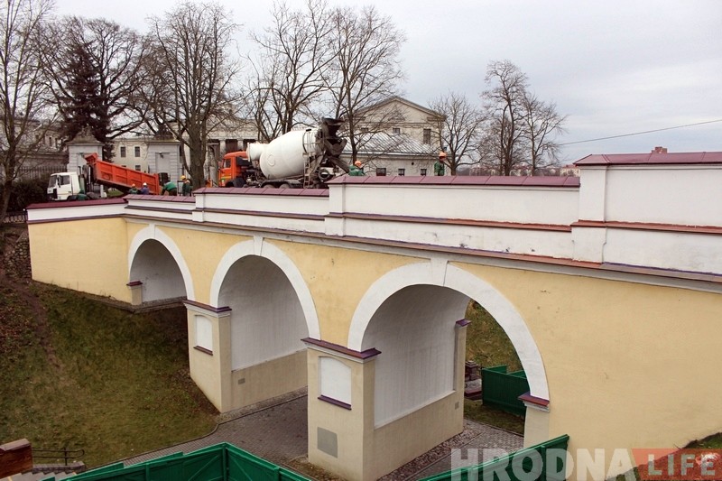 На Замкавы мост 17 стагоддзя пакладуць 100 тон бетону На Замкавы мост 17 стагоддзя пакладуць 100 тон бетону