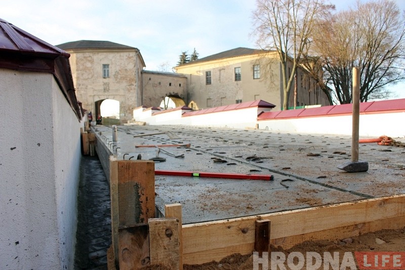 На Замкавы мост 17 стагоддзя пакладуць 100 тон бетону На Замкавы мост 17 стагоддзя пакладуць 100 тон бетону