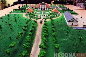 У Гродне адбудавалі каралеўскую рэзідэнцыю Аўгустова. У маштабе 1/100 У Гродне адбудавалі каралеўскую рэзідэнцыю Аўгустова. У маштабе 1/100