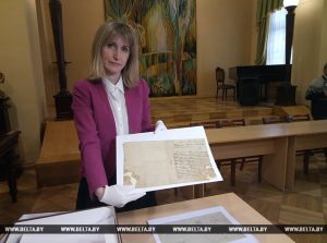 Выратаваныя дакументы з архіву брыгітак вярнуліся ў Гродна з Беластоку. Убачым іх восенню на выставе