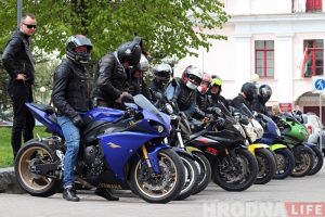 "Мы едзем сюды адпачываць і грошы пакідаць, а не стаяць на мяжы". Літоўскія байкеры пра прыезд у Гродна "Мы едзем сюды адпачываць і грошы пакідаць, а не стаяць на мяжы". Літоўскія байкеры пра прыезд у Гродна