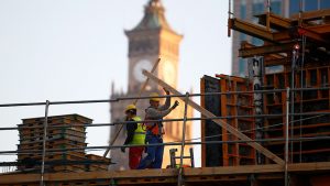 На фуры або на будове: як і дзе зарабляюць гродзенцы ў Польшчы і каго чакае Амерыка