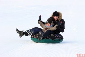 Снежный вулкан и ледяной боулинг. Что еще попробовать, пока зима не закончилась Снежный вулкан и ледяной боулинг. Что еще попробовать, пока зима не закончилась