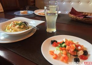 Таемны госць у гродзенскіх кавярнях: абед у “Рэтра Піца” Таемны госць у гродзенскіх кавярнях: абед у “Рэтра Піца”