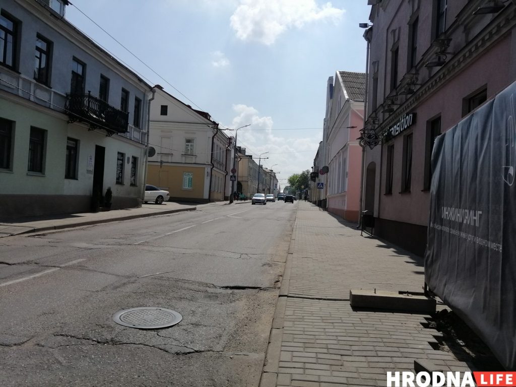 Відэафакт: Ламалі вішню экскаватарам, бо не было пілаў Відэафакт: Ламалі вішню экскаватарам, бо не было пілаў