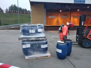 Фура і легкавік сутыкнуліся каля пункта пропуску "Каменны лог" Фура і легкавік сутыкнуліся каля пункта пропуску "Каменны лог"